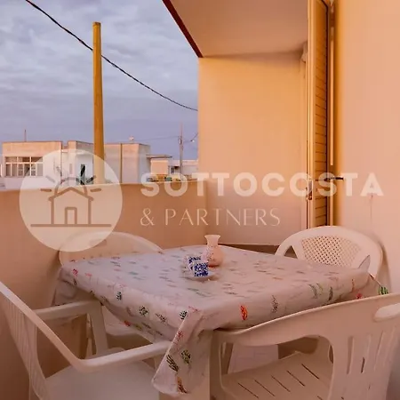 Evangelio's Flat- * San Foca